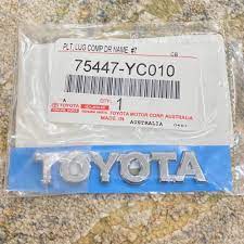 آرم نوشته تویوتادرب صندوق کمری-2005